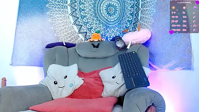 tevenwhiite online show from 03/12/25, 09:23