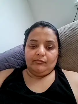 sarahhh1987 online show from 04/19/26, 05:40