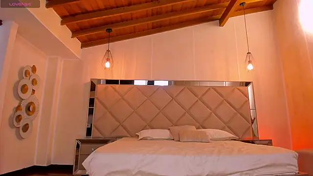 HannaConnor  online show from 02/19/26, 10:17