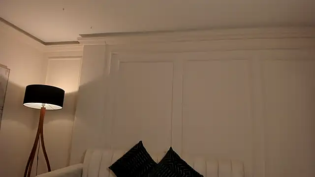 AliceHarper  online show from 12/15/25, 05:39