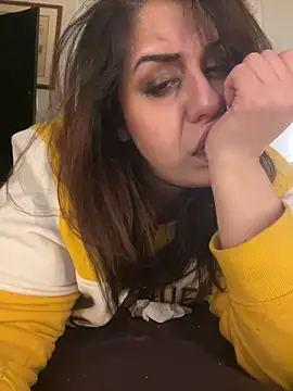 holyeroticss online show from 02/02/25, 10:02