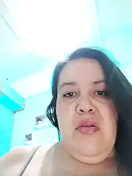 Snapshot of lunanataly chatting on 01/15/25, 08:58 lunanataly online show from 01/15/25, 08:58
