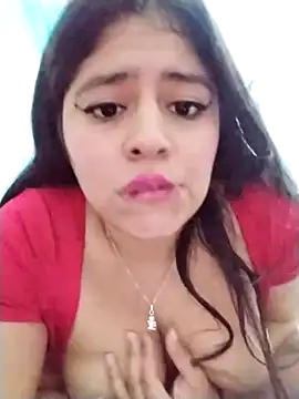 Snapshot of lunanataly chatting on 01/31/25, 11:35 lunanataly online show from 01/31/25, 11:35