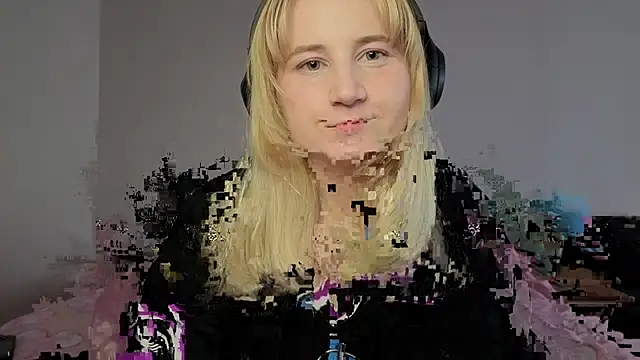 Glitch Witch online show from 06/17/26, 10:21
