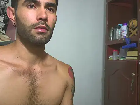 hideonbush051 online show from 01/09/26, 02:47