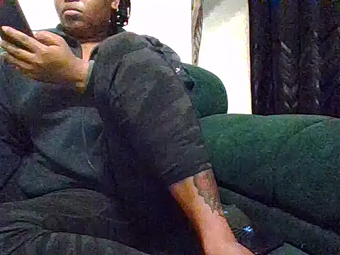 NATASHA LUCKY online show from 04/04/26, 07:22