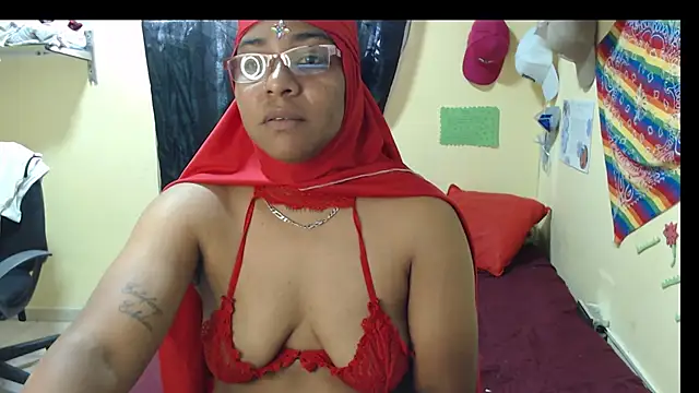 Snapshot of Aaliyah_brown chatting on 12/04/25, 04:48 Aaliyah brown online show from 12/04/25, 04:48