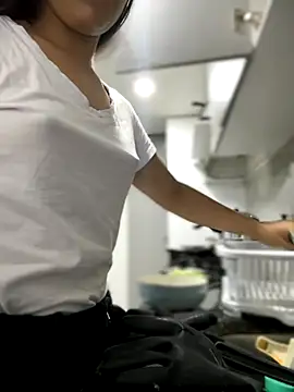 Salome golvert online show from 11/15/25, 10:59