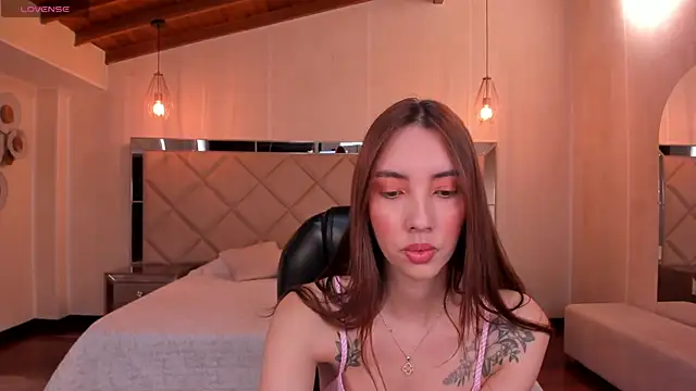 AnaisNin online show from 11/30/25, 05:28