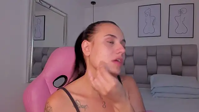 Susan-Sweet-7 online show from 11/09/25, 09:02