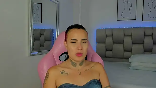 Susan-Sweet-7 online show from 11/28/25, 08:00