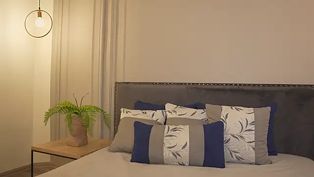 IrisBaker online show from 02/14/26, 11:01