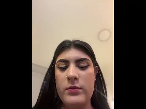 Snapshot of IrisBaker chatting on 05/18/26, 10:15 IrisBaker online show from 05/18/26, 10:15