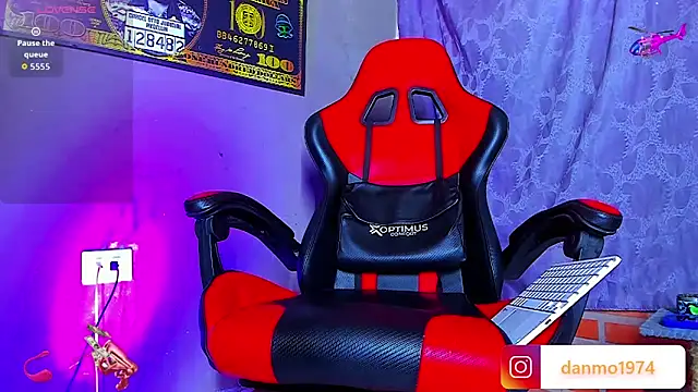 smoker445 online show from 11/05/25, 07:58