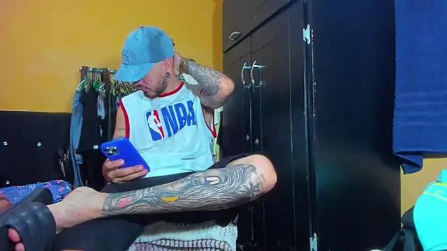 smoker445 online show from 02/11/26, 01:21