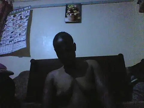 Snapshot of Slimgall chatting on 07/18/26, 11:19 Slimgall online show from 07/18/26, 11:19