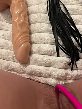 Leanaa Jolly online show from 03/11/25, 09:04