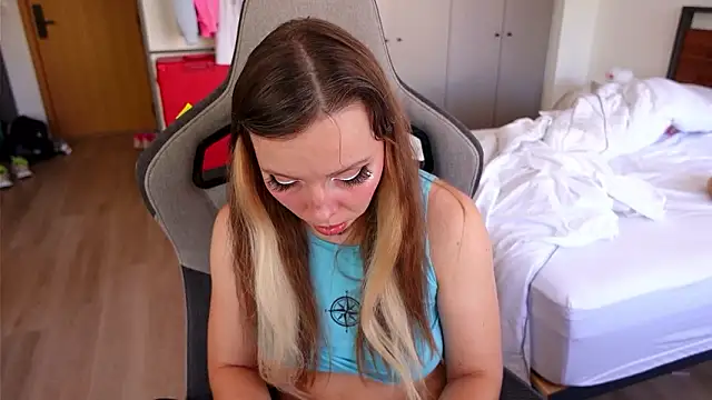 Ayra Lust online show from 02/07/26, 07:50