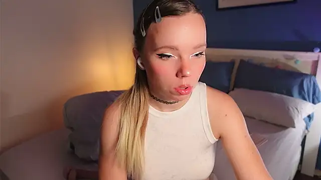 Ayra Lust online show from 03/29/26, 01:44