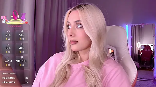 LoryWood online show from 04/10/26, 02:44