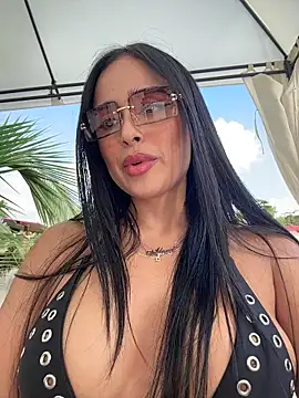 Alexandra duque online show from 11/07/25, 08:53