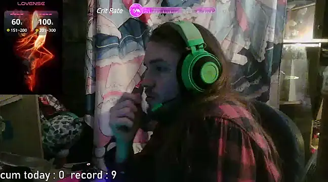 nicolasdumand21 online show from 12/05/24, 06:55