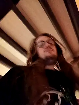 nicolasdumand21 online show from 11/12/25, 09:36