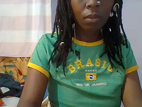 Snapshot of pretty_almah chatting on 06/14/26, 04:36 pretty almah online show from 06/14/26, 04:36