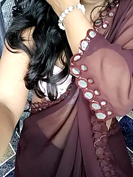 Snapshot of Tanvi-patil chatting on 07/08/26, 08:24 Tanvi-patil online show from 07/08/26, 08:24