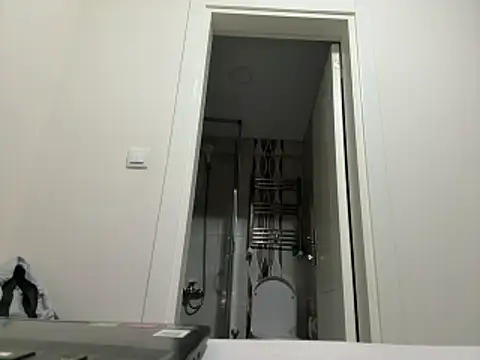 laynufff online show from 03/29/26, 07:36