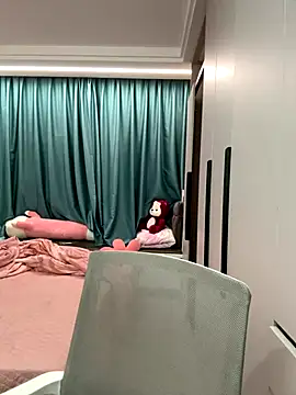 palzkybi123 online show from 10/26/25, 08:20