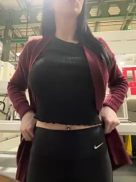 hrnxyygirl online show from 12/17/24, 02:55