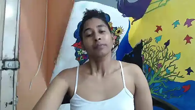 Snapshot of yohatinelly07 chatting on 02/05/26, 08:13 yohatinelly07 online show from 02/05/26, 08:13