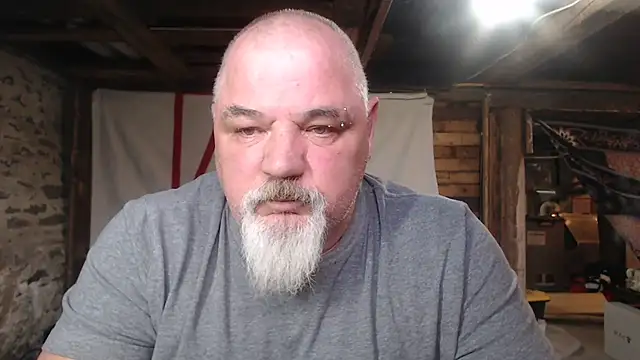 Newfiesausage1972 online show from 03/14/26, 09:53