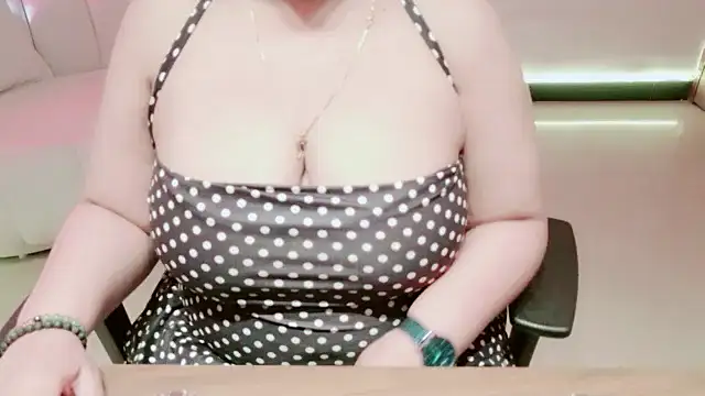 Gracefulgoddess online show from 03/08/26, 09:02