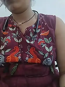 Snapshot of Simaran_bhabhi chatting on 07/11/26, 04:43 Simaran bhabhi online show from 07/11/26, 04:43