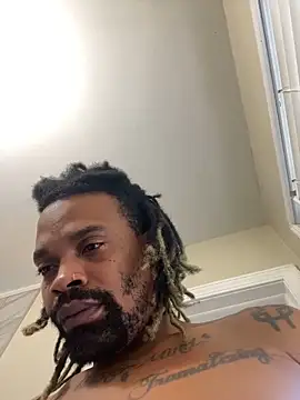 Snapshot of 1BeautyN1Beast chatting on 12/05/24, 04:23 1BeautyN1Beast online show from 12/05/24, 04:23