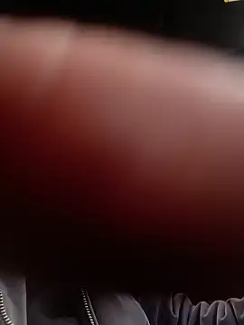 Snapshot of 1BeautyN1Beast chatting on 01/26/25, 02:19 1BeautyN1Beast online show from 01/26/25, 02:19