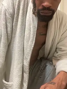 Snapshot of 1BeautyN1Beast chatting on 01/30/25, 01:11 1BeautyN1Beast online show from 01/30/25, 01:11