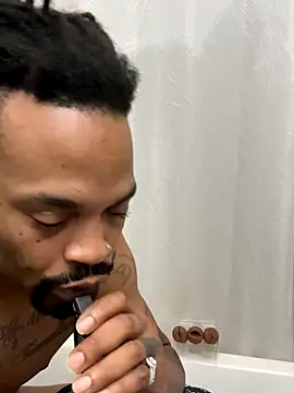 1BeautyN1Beast online show from 11/13/25, 03:55