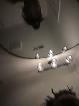 1BeautyN1Beast online show from 02/15/26, 09:11