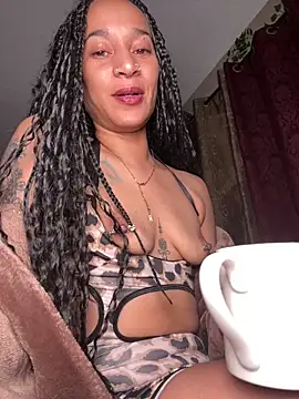 Shuggabutt online show from 03/25/26, 06:08