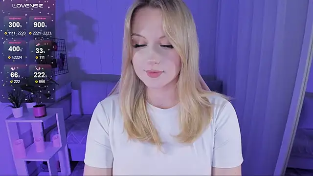 Honey blonde online show from 06/16/26, 08:11