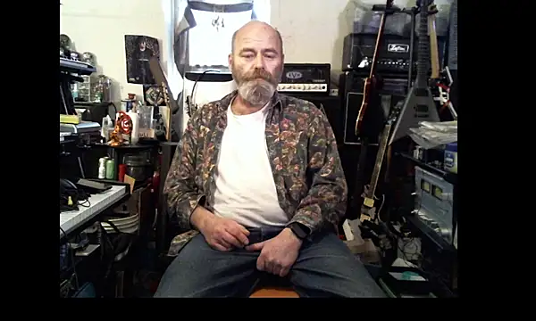 Snapshot of SirGarMack chatting on 02/23/26, 05:10 SirGarMack online show from 02/23/26, 05:10