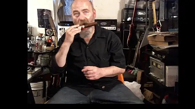 Snapshot of SirGarMack chatting on 04/01/26, 04:15 SirGarMack online show from 04/01/26, 04:15