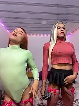 Snapshot of big_girl21cm chatting on 09/11/25, 01:06 big girl21cm online show from 09/11/25, 01:06