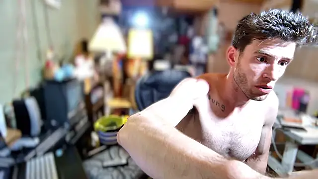 Snapshot of savageconfidence chatting on 09/30/25, 09:03 savageconfidence online show from 09/30/25, 09:03