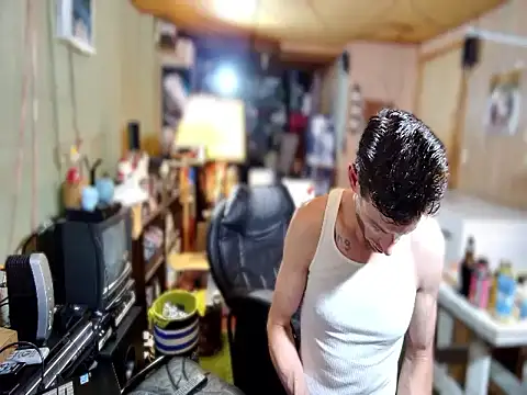 Snapshot of savageconfidence chatting on 10/01/25, 09:04 savageconfidence online show from 10/01/25, 09:04