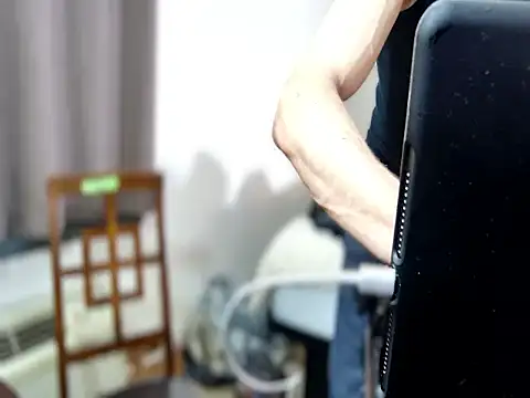 Snapshot of savageconfidence chatting on 11/14/25, 11:20 savageconfidence online show from 11/14/25, 11:20