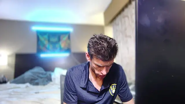 Snapshot of savageconfidence chatting on 11/26/25, 10:27 savageconfidence online show from 11/26/25, 10:27